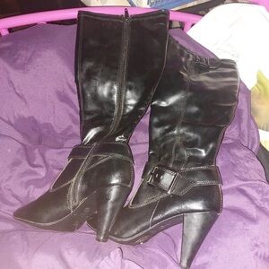 Elegant Black Heeled Boots for Women